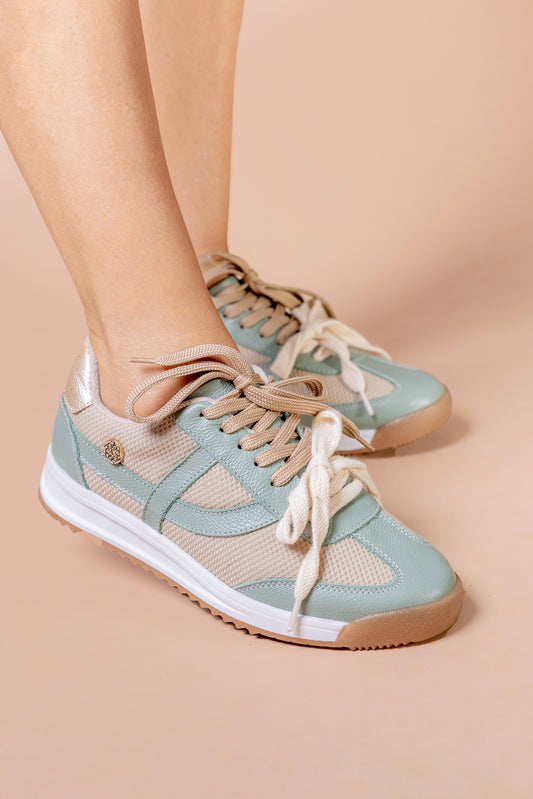 Tenis Aura Cuero Verde Pastel - Carolina Laiton