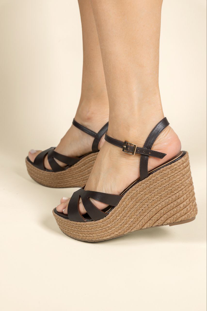 Sandalia Dakota Cuero Negro - Tacón corrido 6.5 cms- Carolina Laiton
