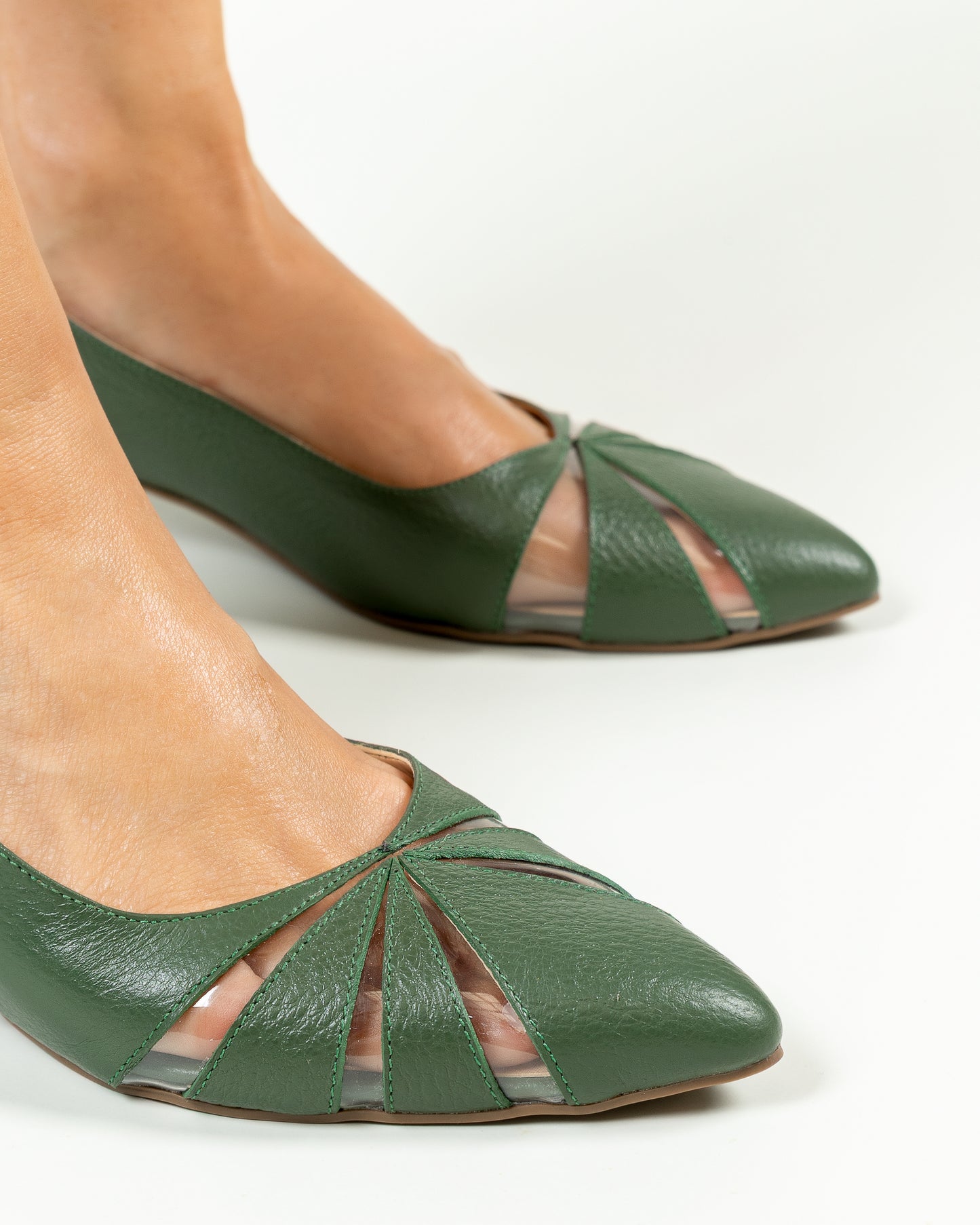 Stiletto Alani Cuero Verde - Tacon 3.5 cms- Carolina Laiton