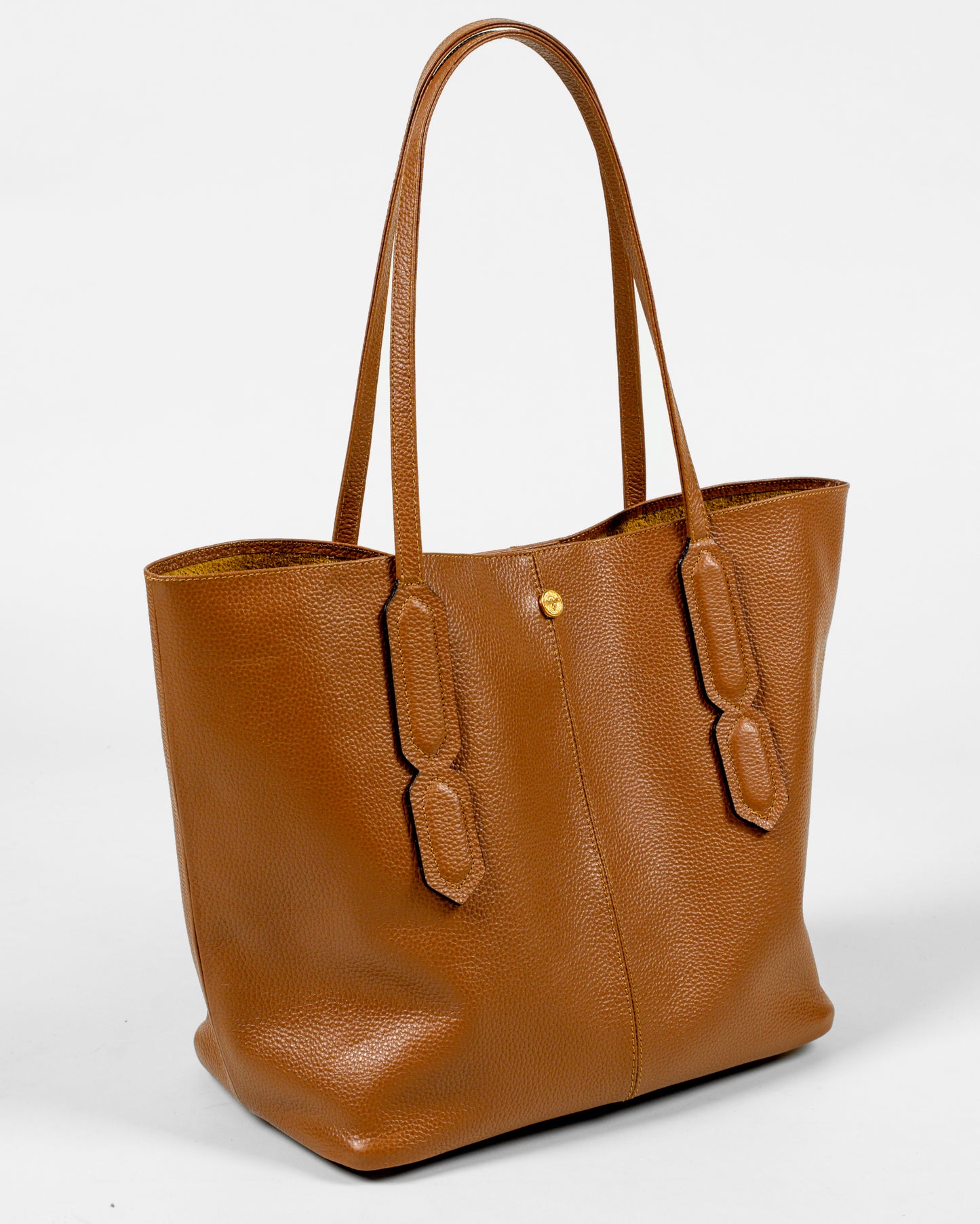 Bolso Mediano Saori Miel en Cuero- Carolina Laiton