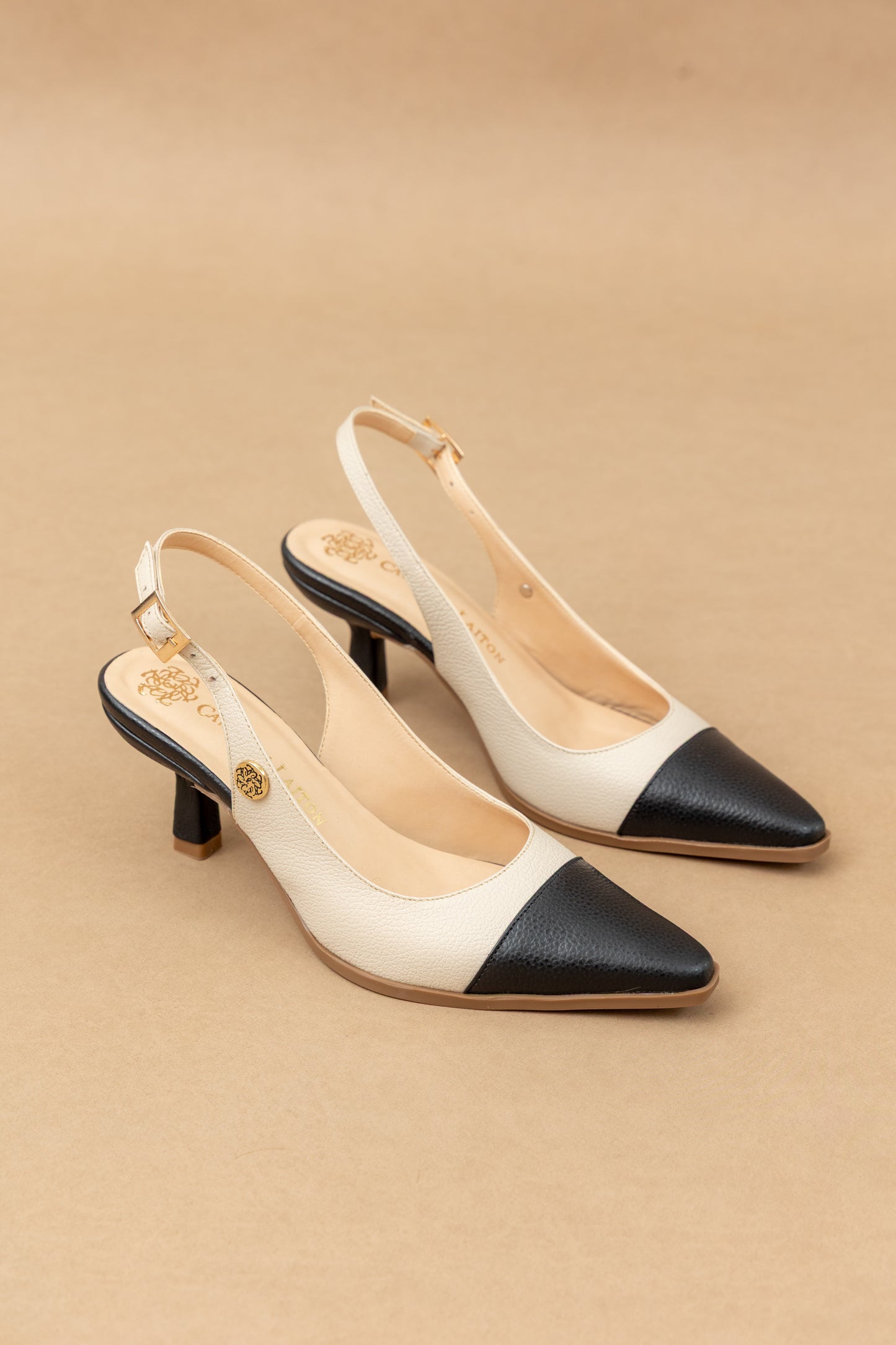 Stiletto bicolor Cuero Beige x Negro - Tacón 3.5 cms- Carolina Laiton
