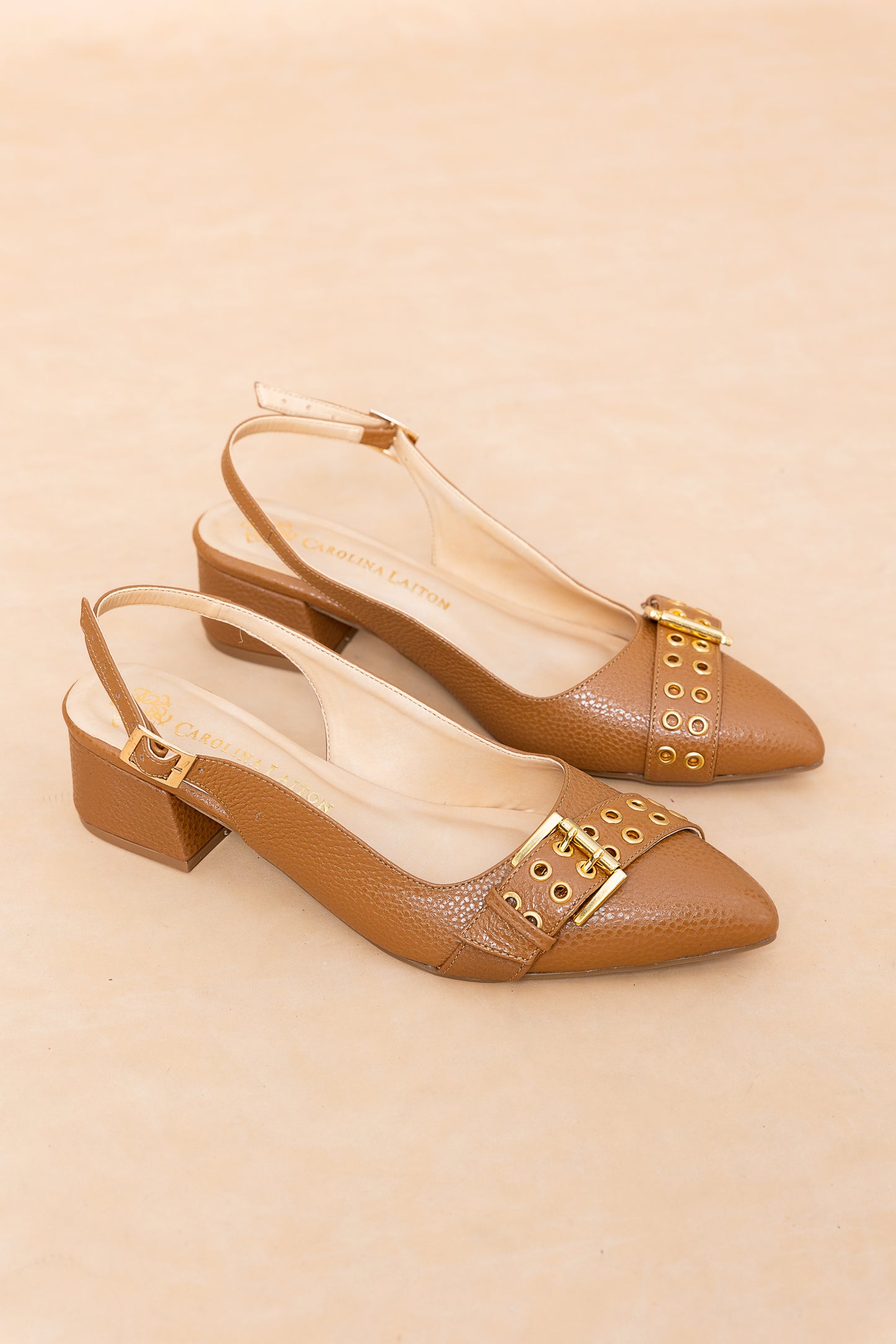 Stiletto Alessandra Cuero MIel - Tacon kitten heel 3.5 cms- Carolina Laiton