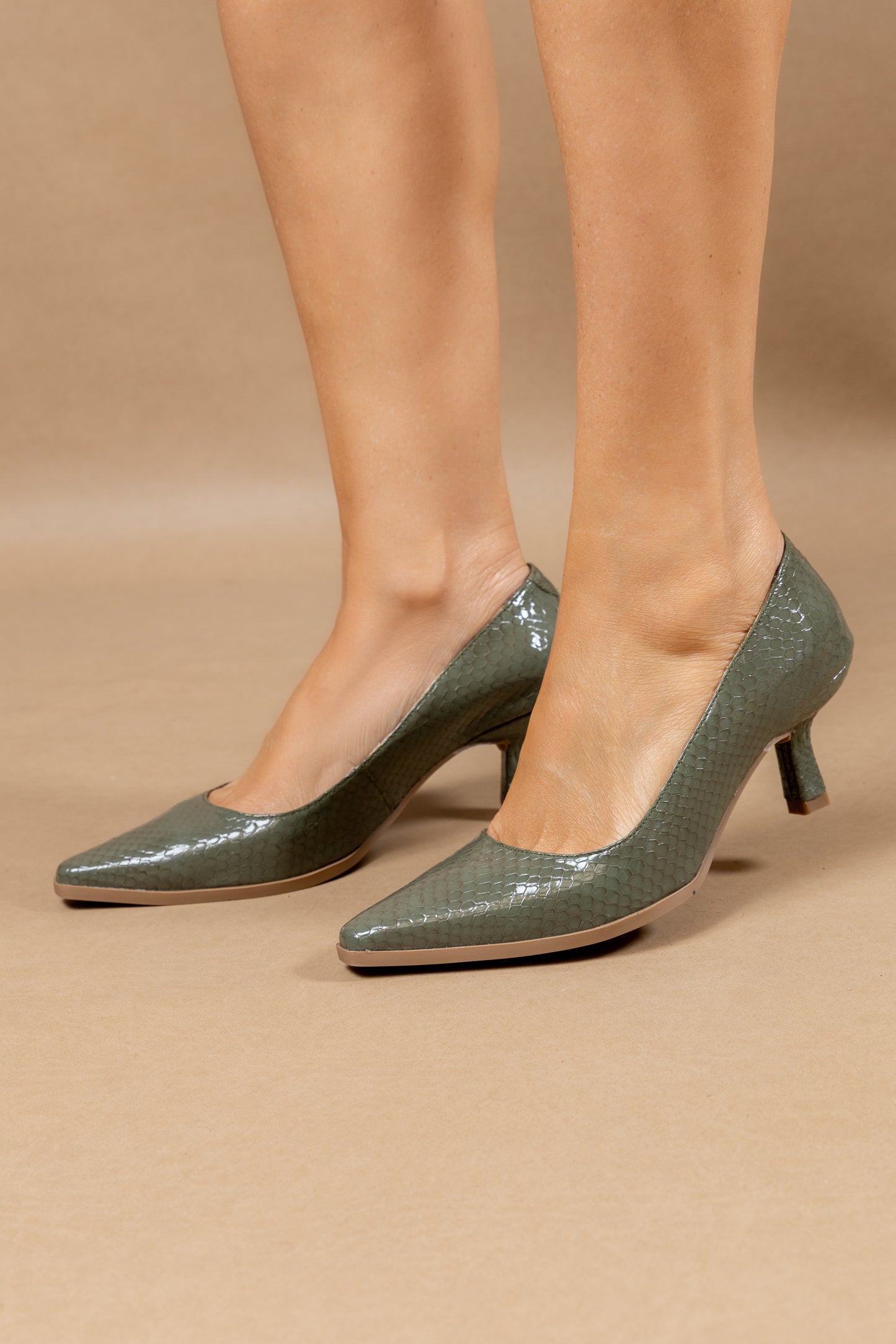 Stiletto Francy - Cuero Italiano Verde -Tacón 5.5 cms - Carolina Laiton
