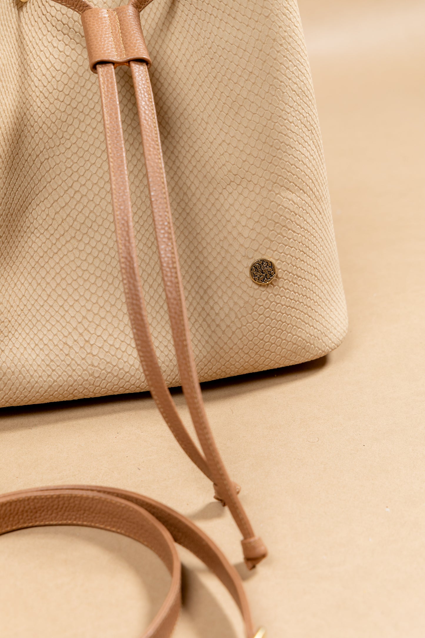 Bolso Giorgina en Cuero Italiano - Carolina Laiton