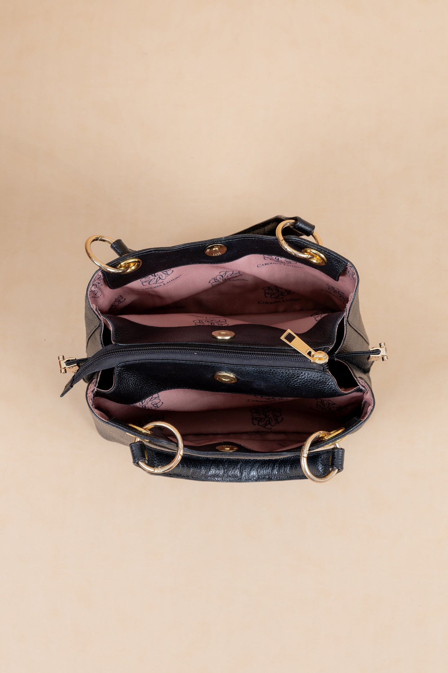 Bolso Eleonor en Cuero Negro- Carolina Laiton