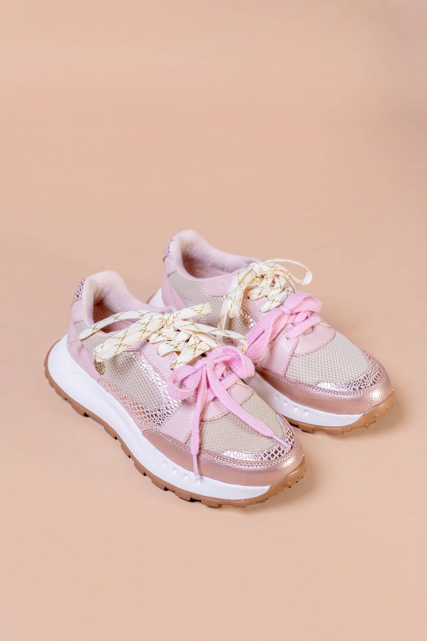 Tenis Rose Cuero Blanco x Rosa- Carolina Laiton