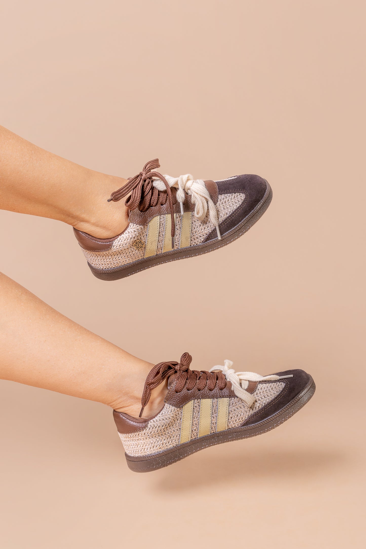 Tenis Nexo  Cuero Chocolate- Carolina Laiton