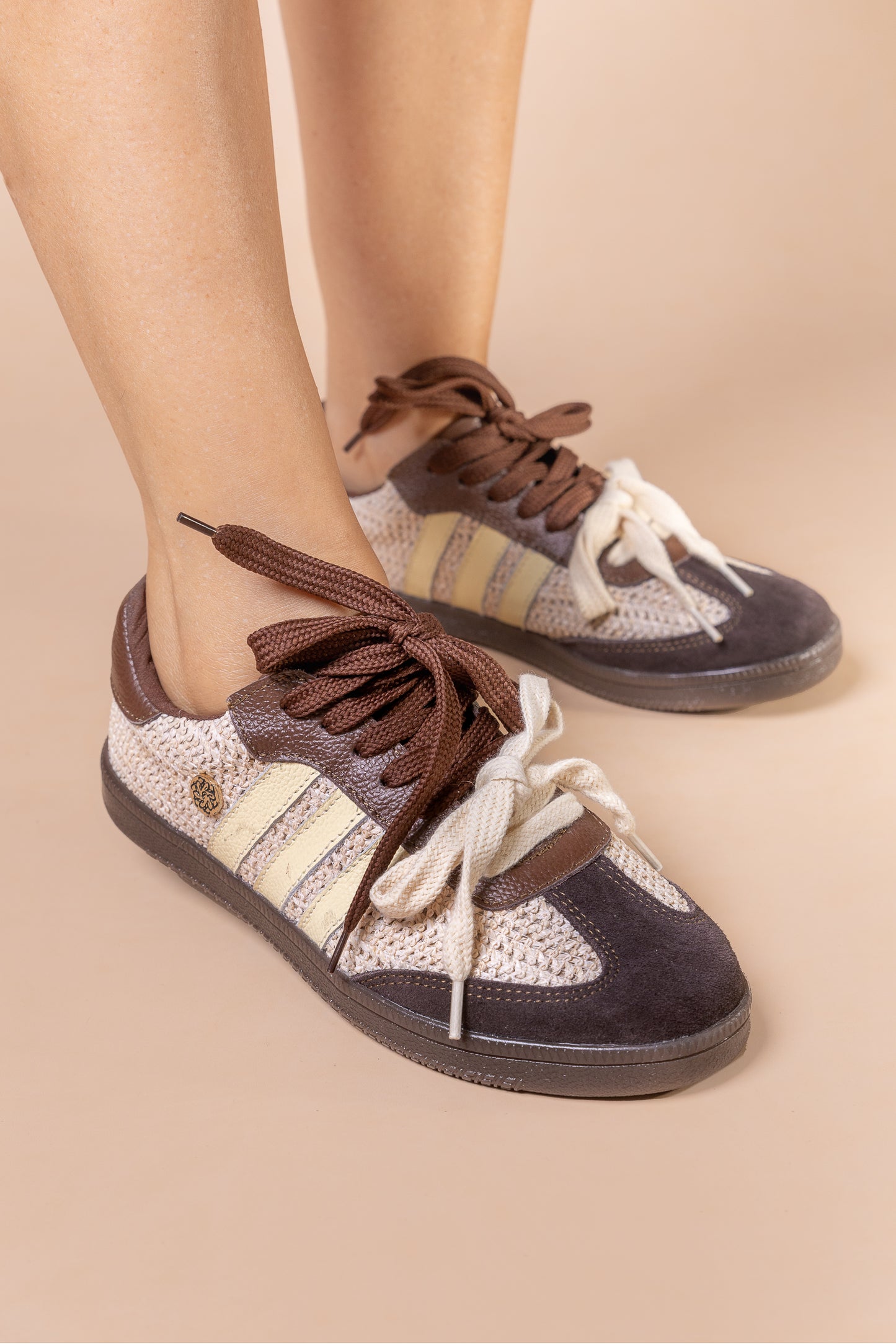 Tenis Nexo  Cuero Chocolate- Carolina Laiton