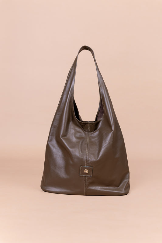 Bolso Amara en Cuero verde militar - Carolina Laiton