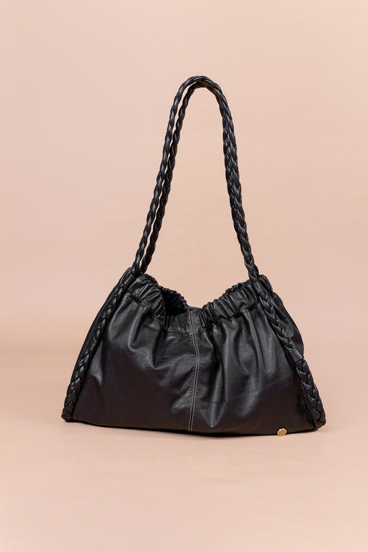Bolso Yara en Cuero Negro - Carolina Laiton