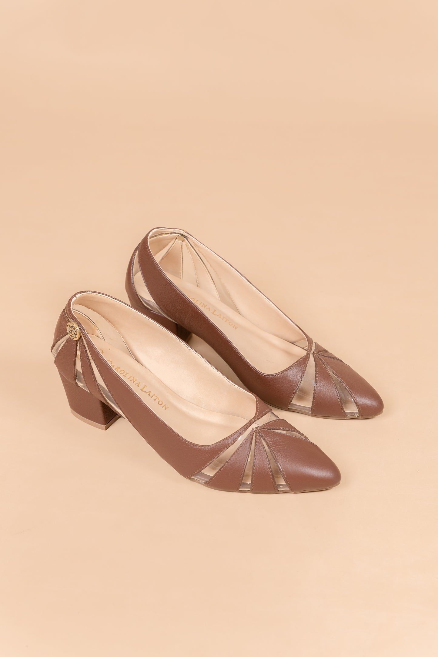 Stiletto Alani Cuero Chocolate - Tacon 3.5 cms- Carolina Laiton