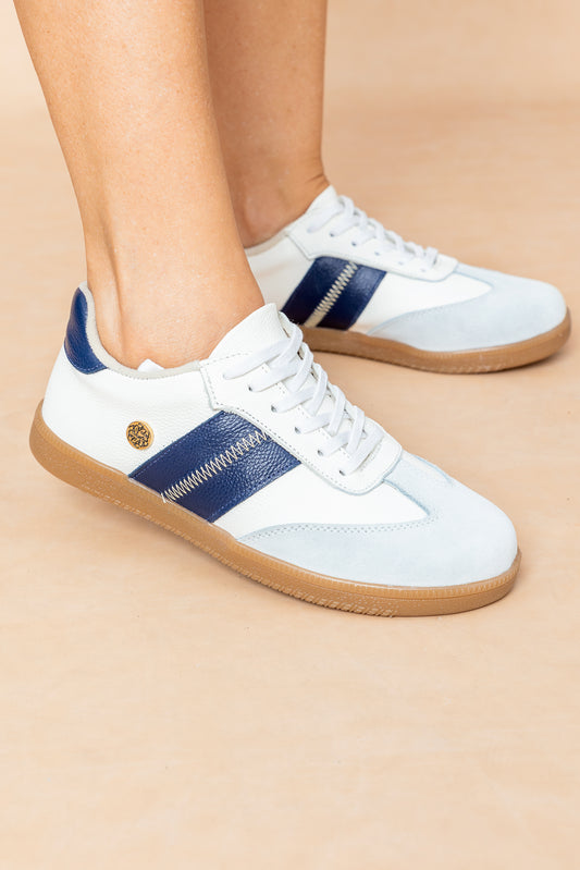 Tenis Brooke Cuero Blanco x Azul- Carolina Laiton