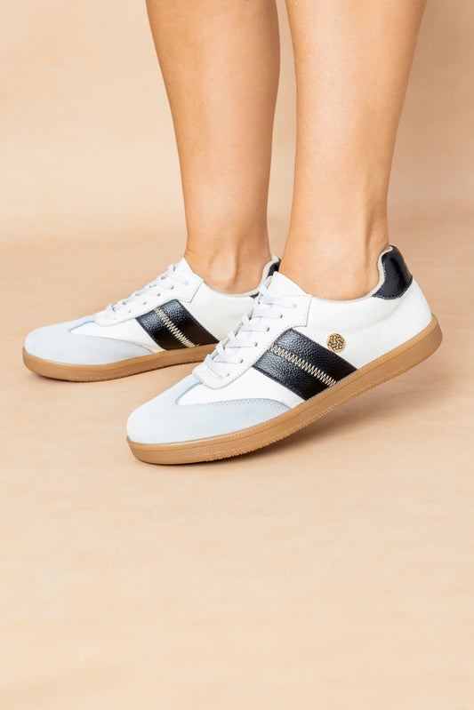 Tenis Brooke Cuero Blanco x Negro- Carolina Laiton