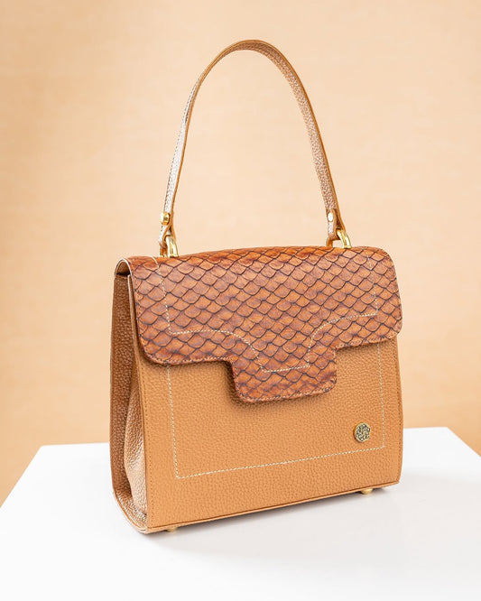 Bolso Eilyn en Cuero Camel - Carolina Laiton