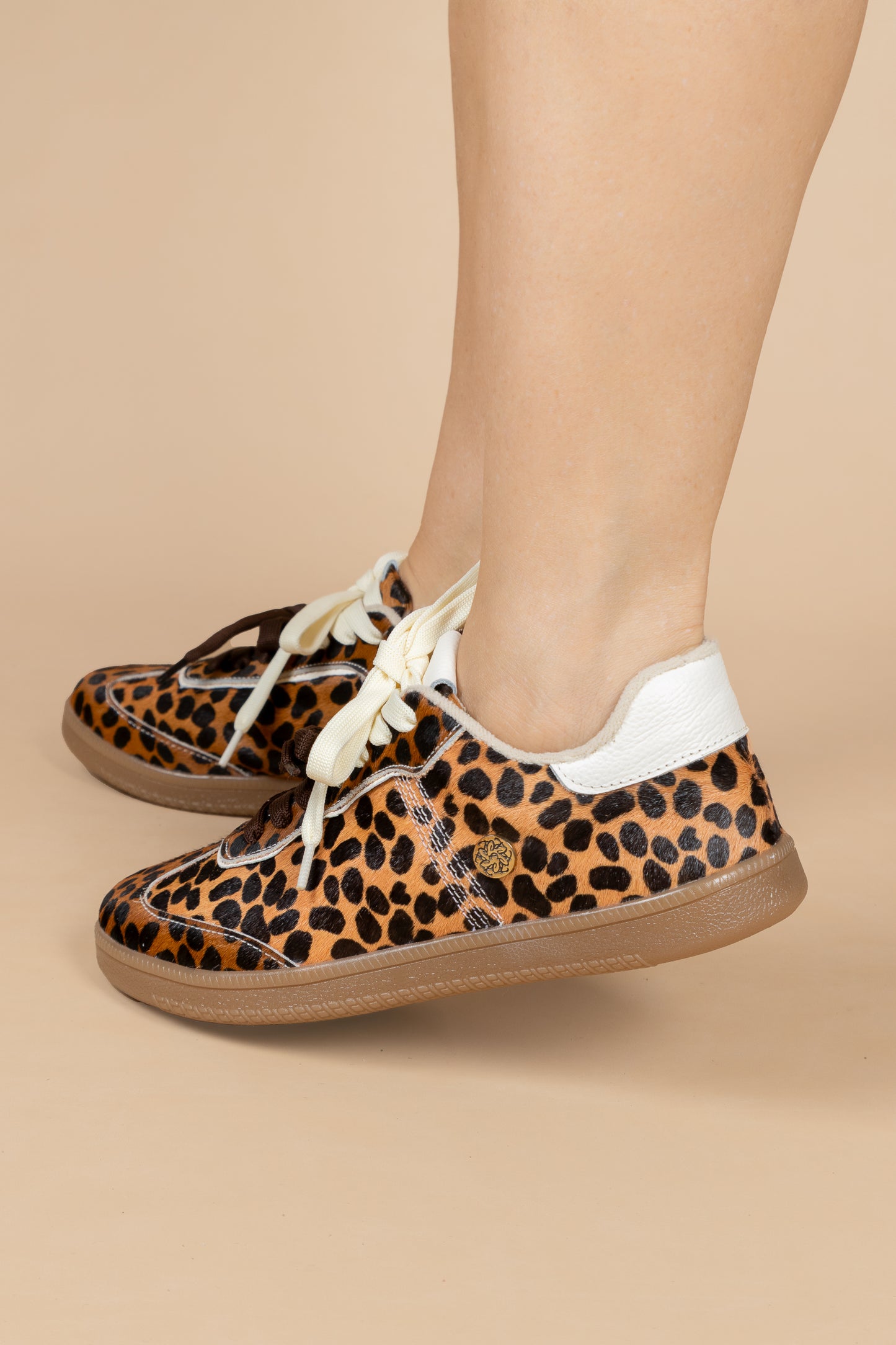 Tenis Dennis Cuero Animal Print - Carolina Laiton