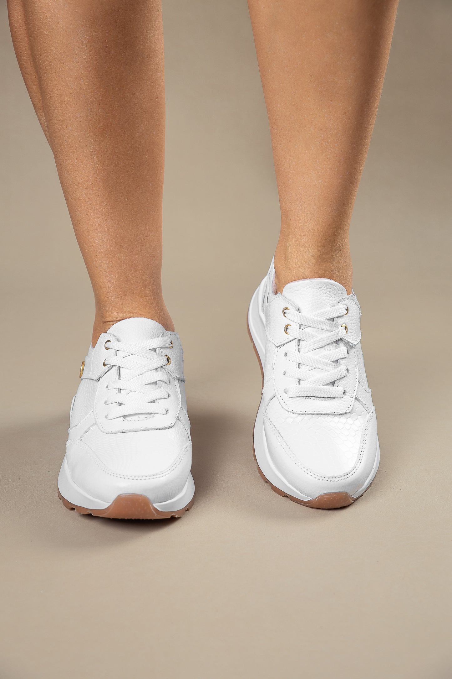 Tenis Amelia Cuero Blanco - Carolina Laiton