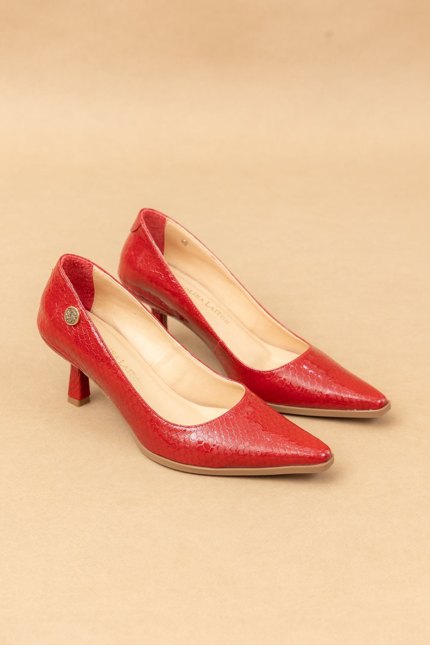 Stiletto Sonia - Cuero Charol Serpiente Rojo -Tacón 3.5 cms - Carolina Laiton