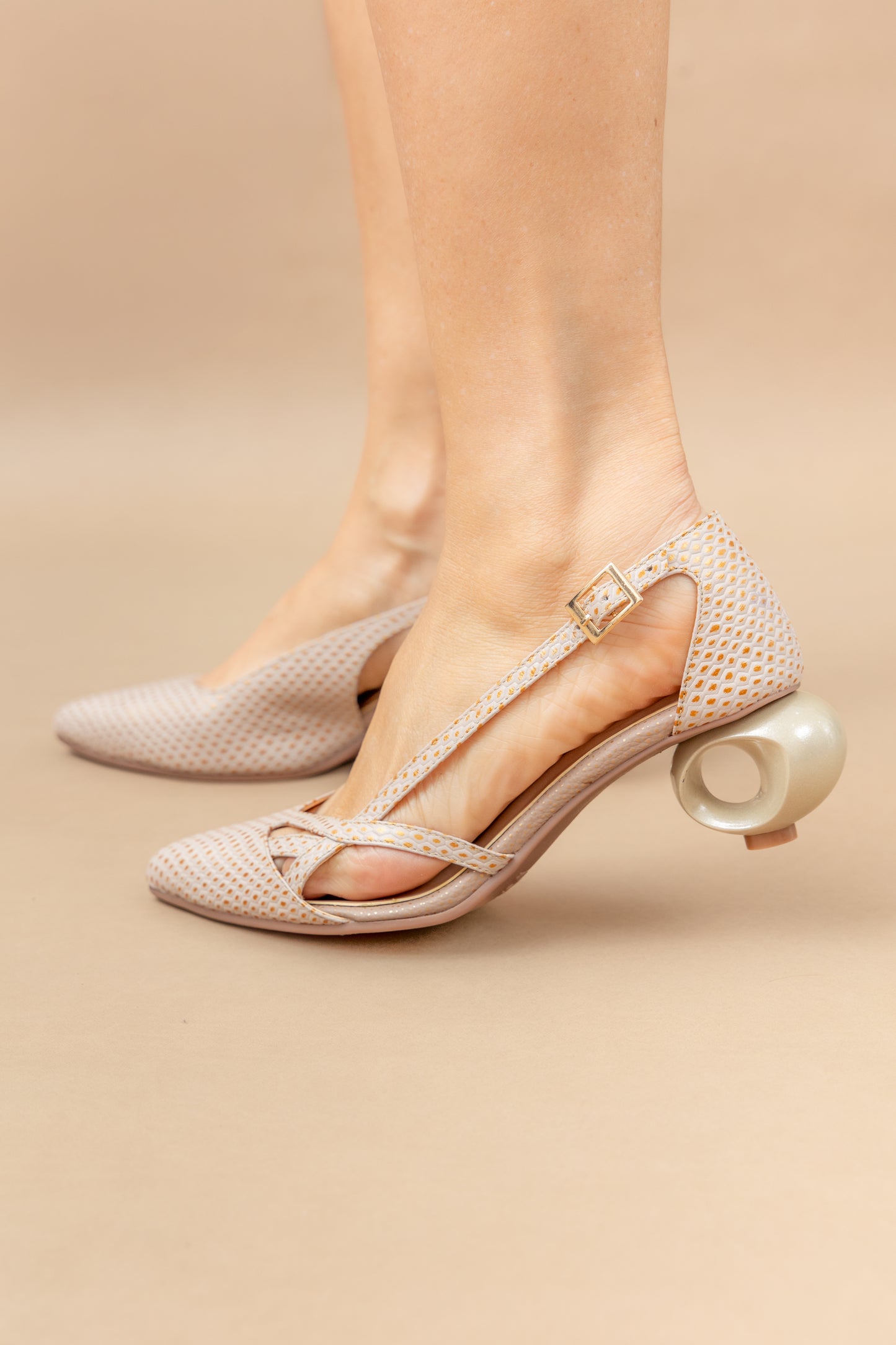 Stiletto Adele - Cuero Merlín Doral -Tacón 3.5 cms - Carolina Laiton