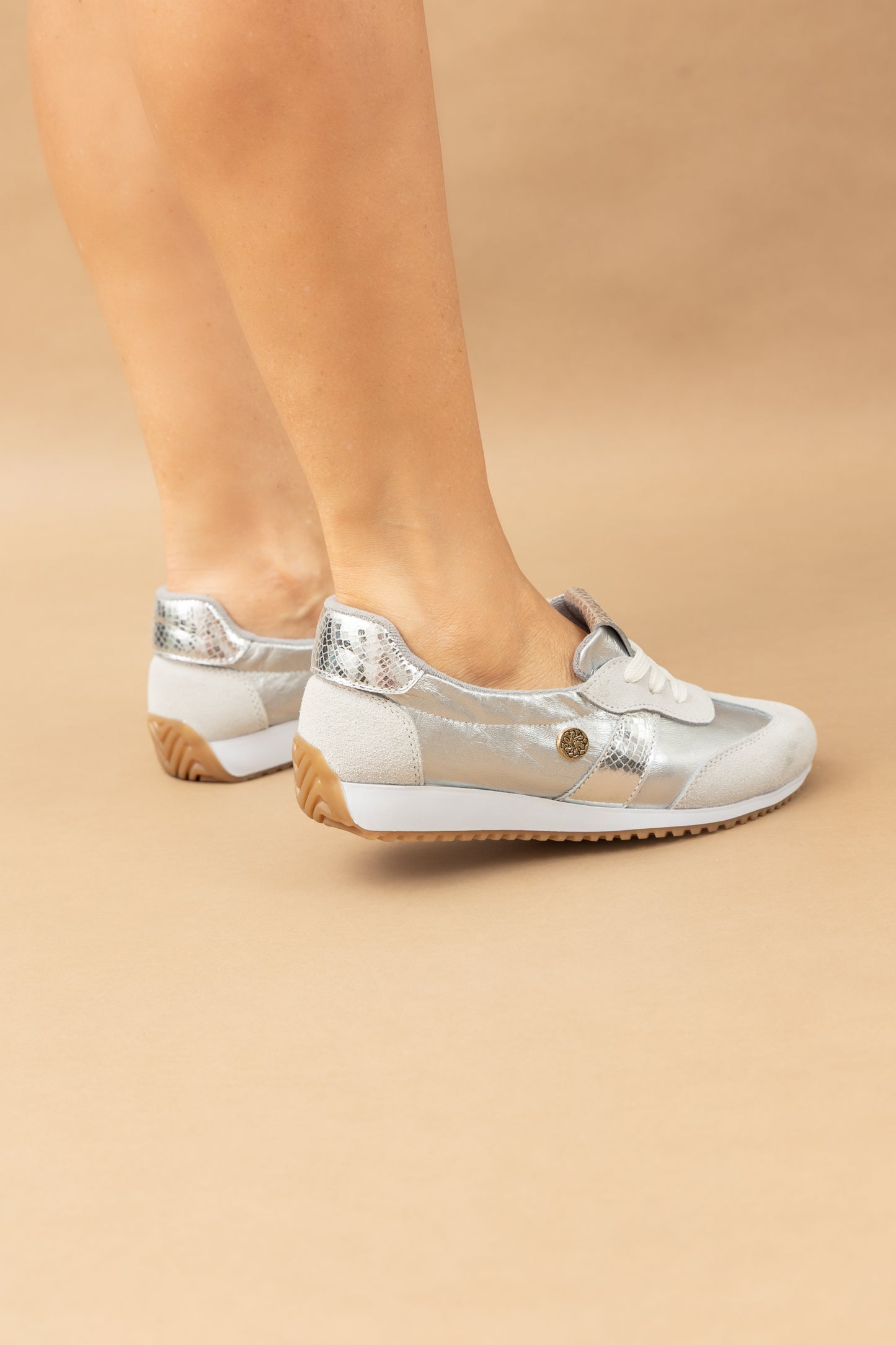Tenis Baleta Chicharron Cuero Plateado- Carolina Laiton