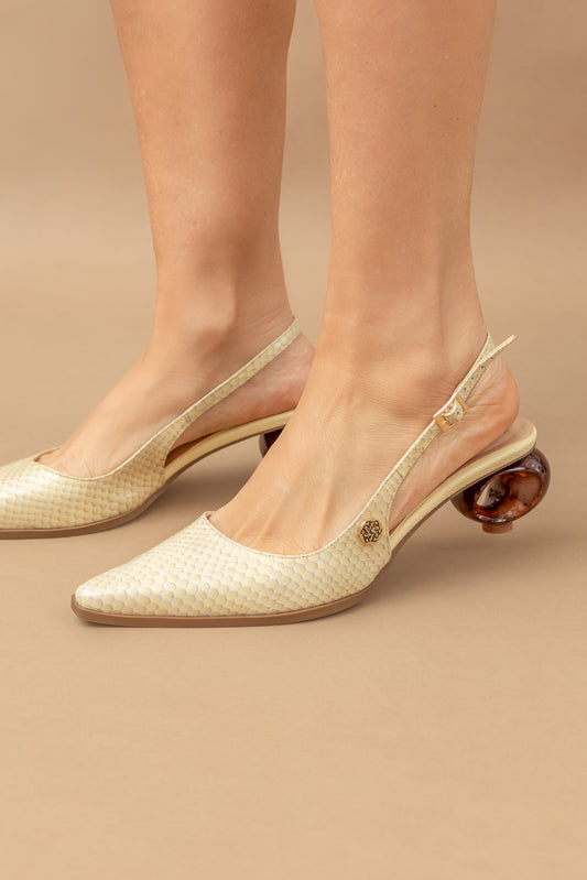 Stiletto Zara - Cuero charol  Serpiente Beige -Tacón 5.5 cms - Carolina Laiton