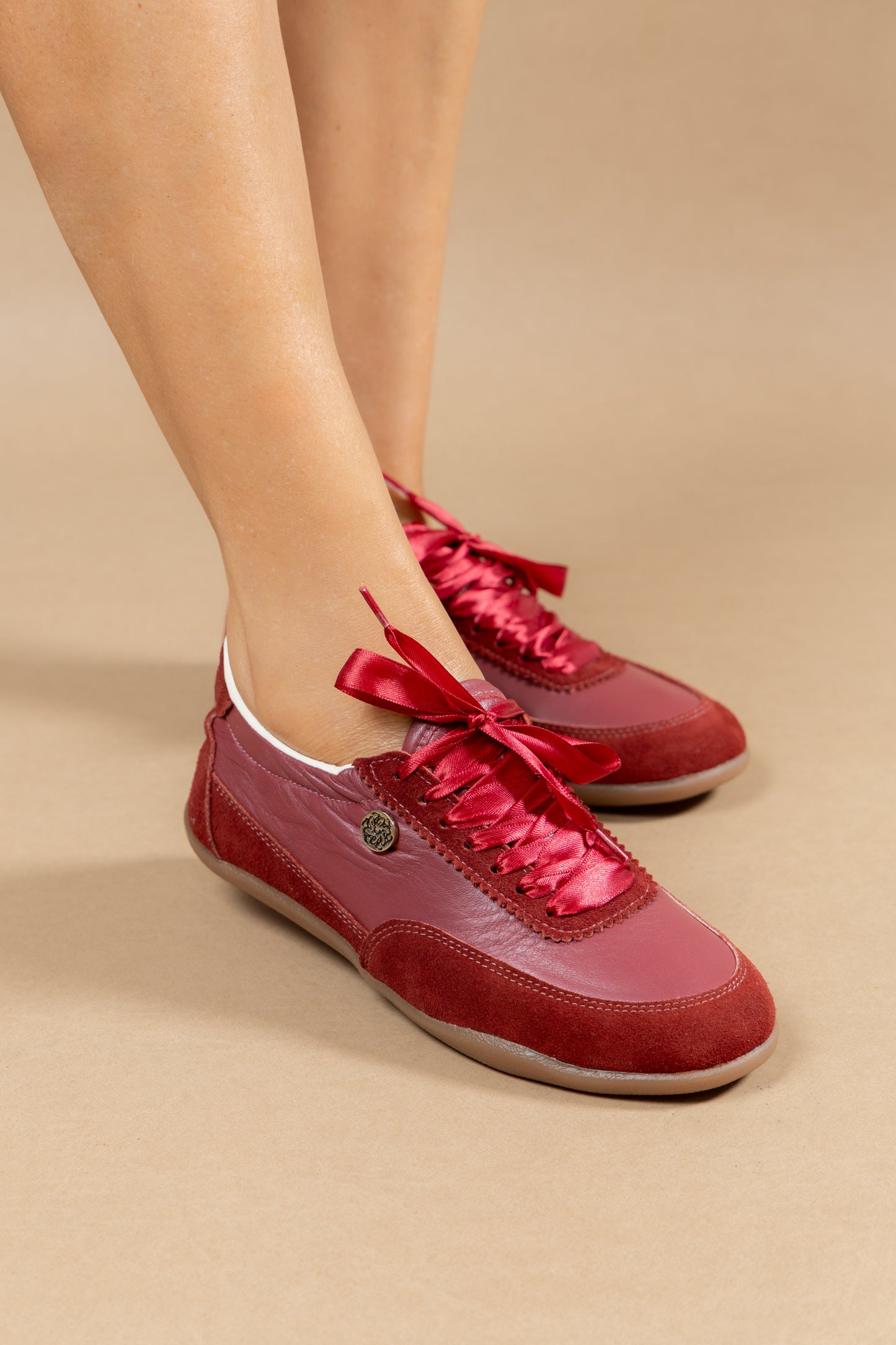 Tenis Vivian - Cuero Rojo - Carolina Laiton