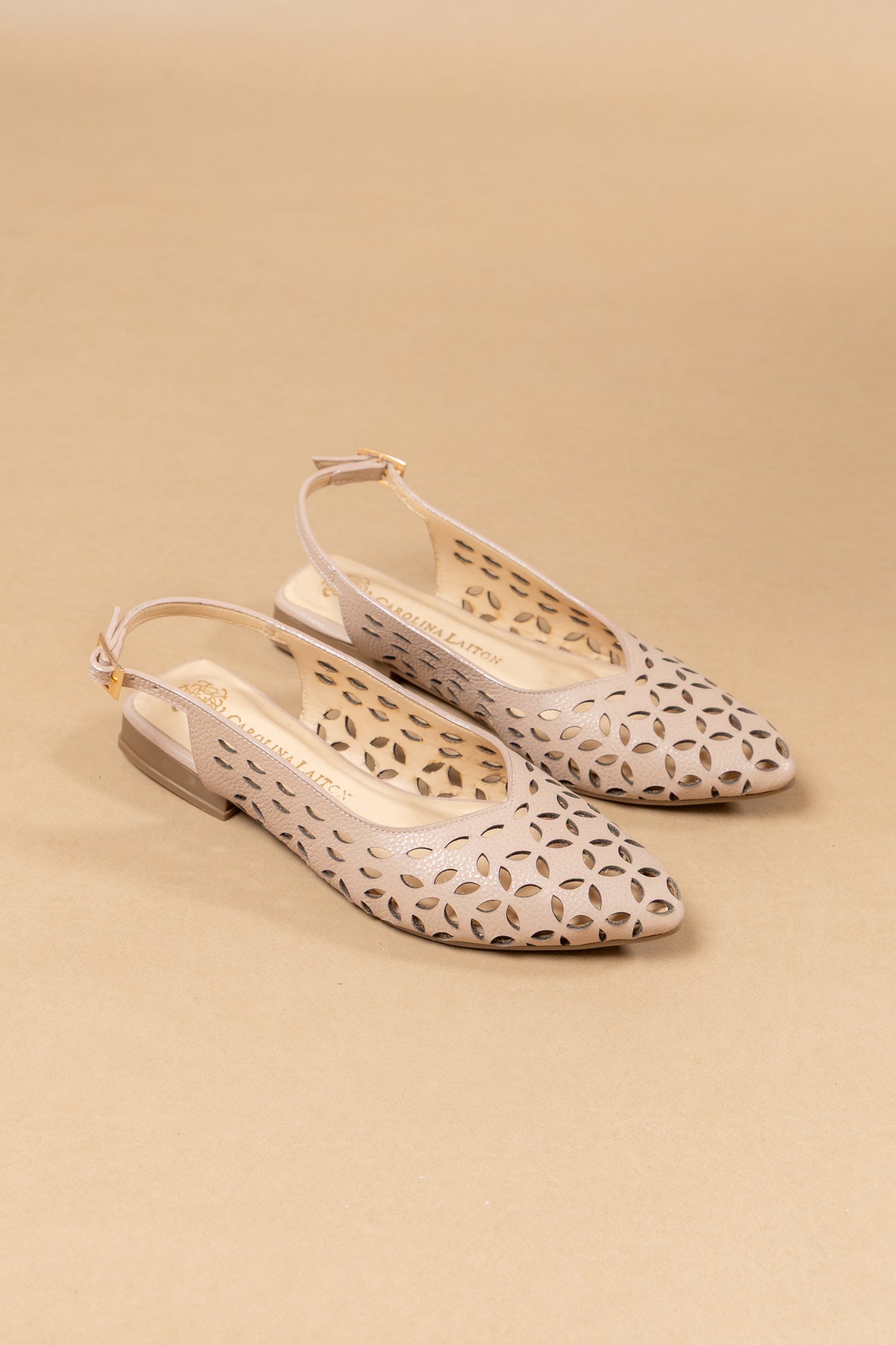 Baleta Mary Cuero Beige- Carolina Laiton