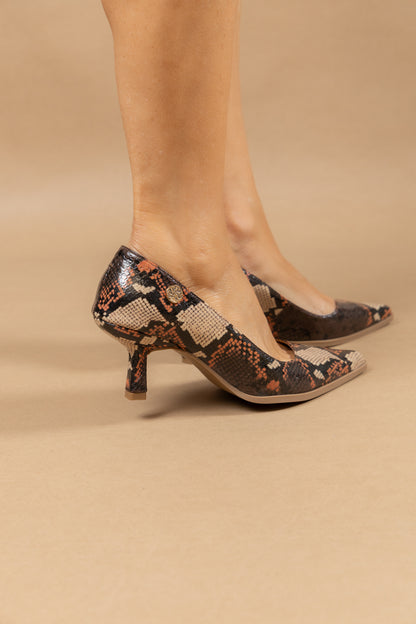 Stiletto Francy - Cuero Italiano Pitón Café -Tacón 5.5 cms - Carolina Laiton