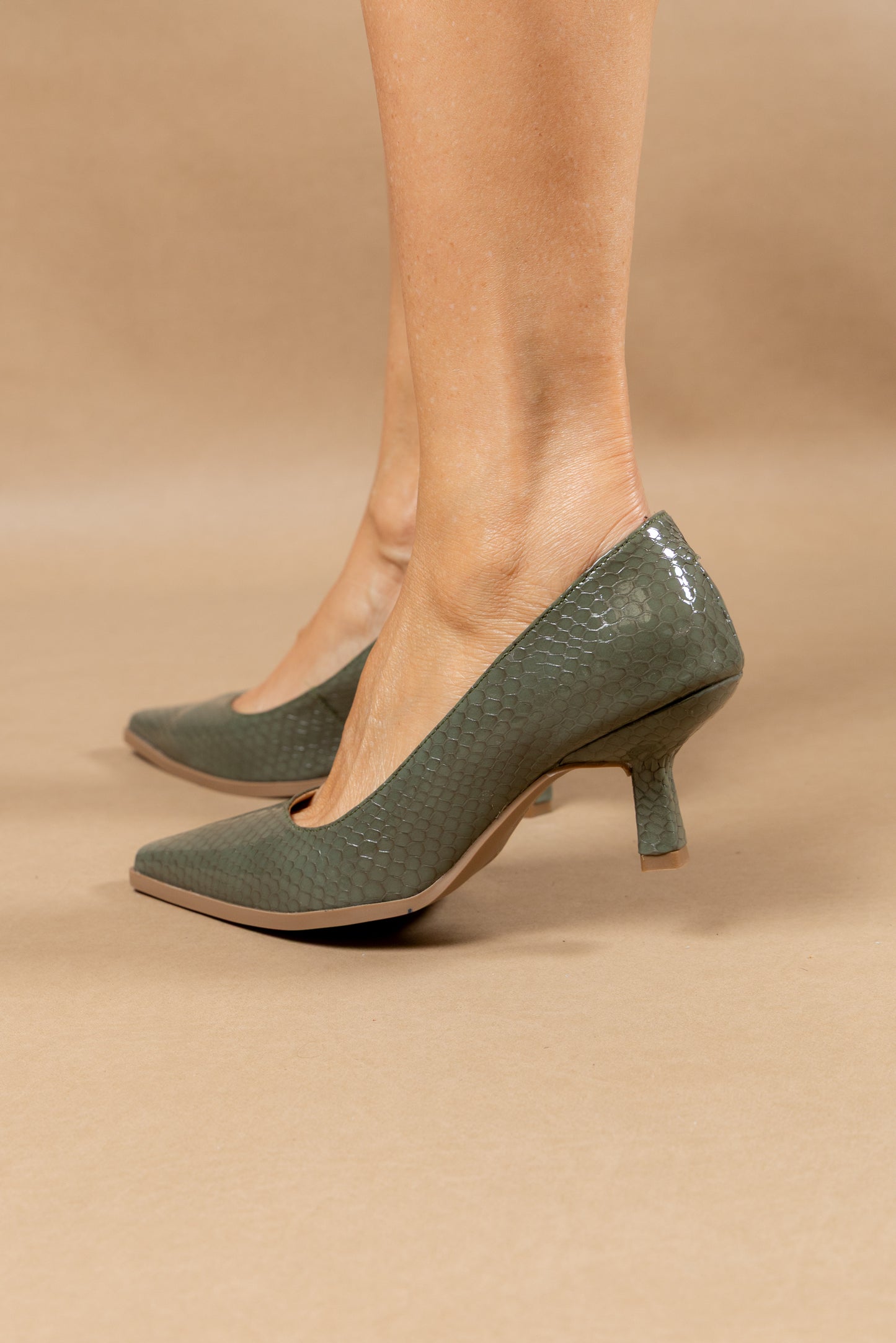 Stiletto Francy - Cuero Italiano Verde -Tacón 5.5 cms - Carolina Laiton