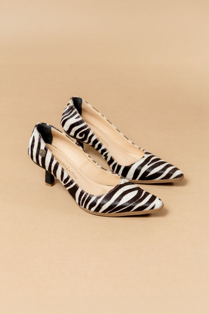 Stiletto Alessia - Cuero Italiano Zebra -Tacón 5.5 cms - Carolina Laiton