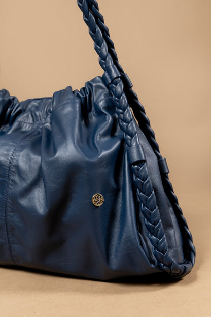 Bolso Gio en Cuero Italiano Azul - Carolina Laiton