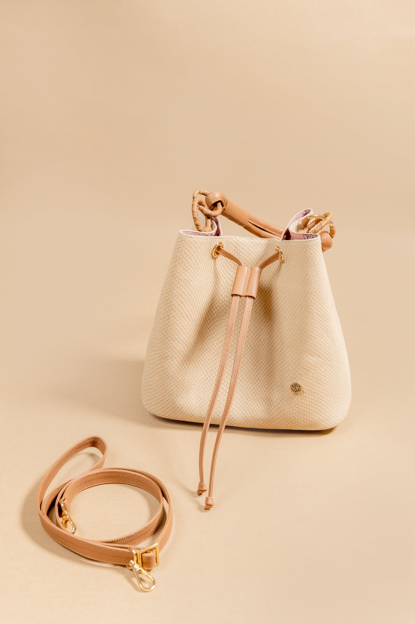 Bolso Giorgina en Cuero Italiano - Carolina Laiton