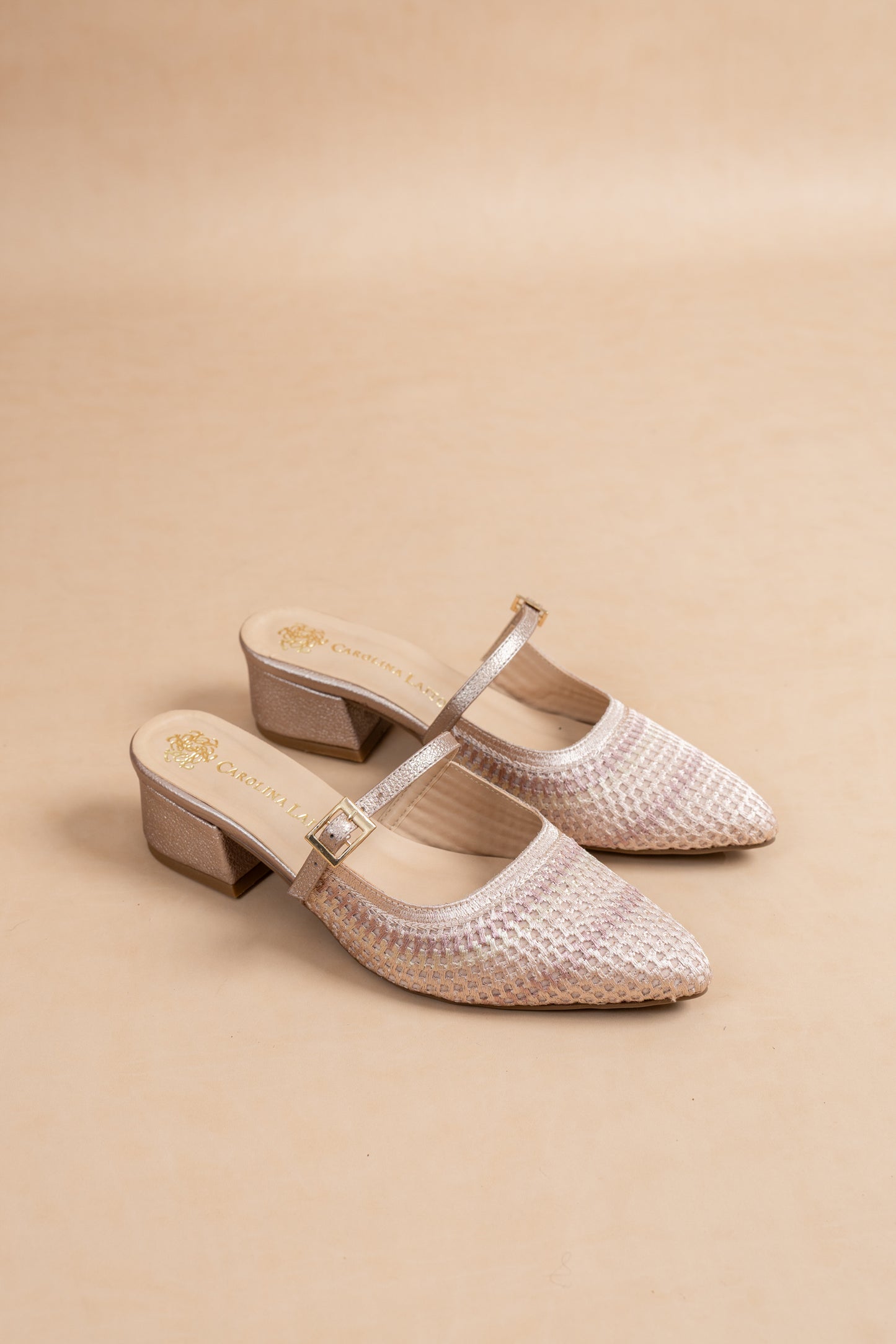 Stiletto Rebeca - Bordado Champaña -Tacón 3.5 cms - Carolina Laiton