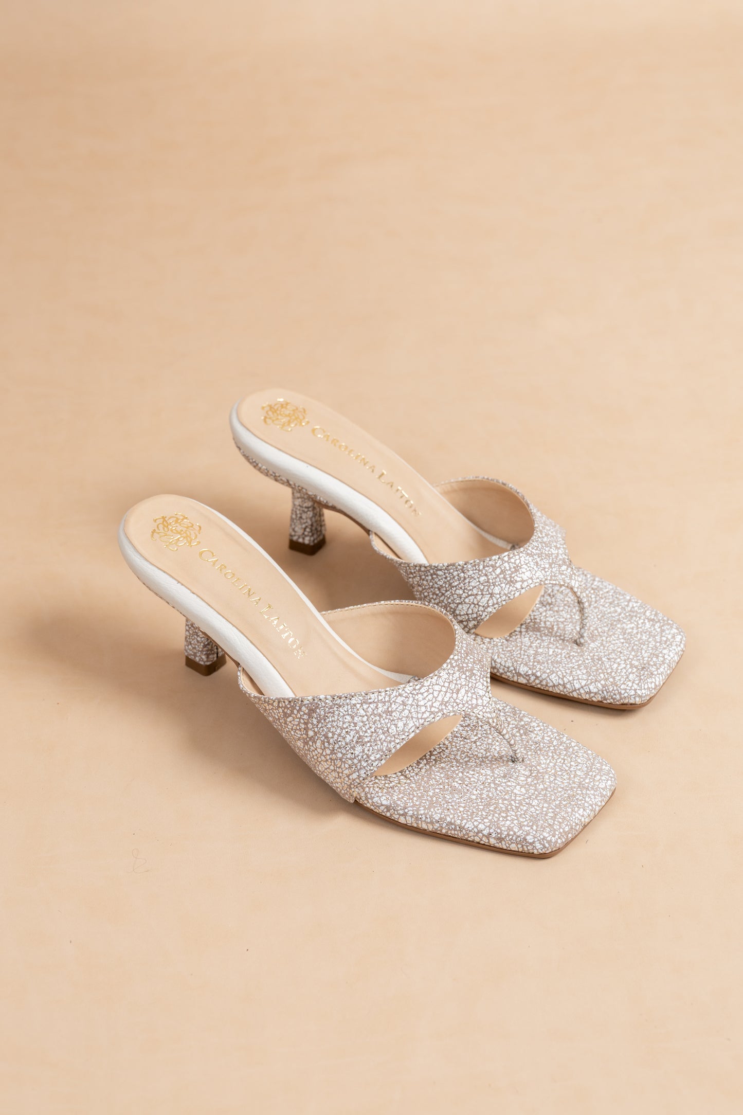 Sandalia Erika - Cuero- Tacon 5.5 cm - Carolina Laiton