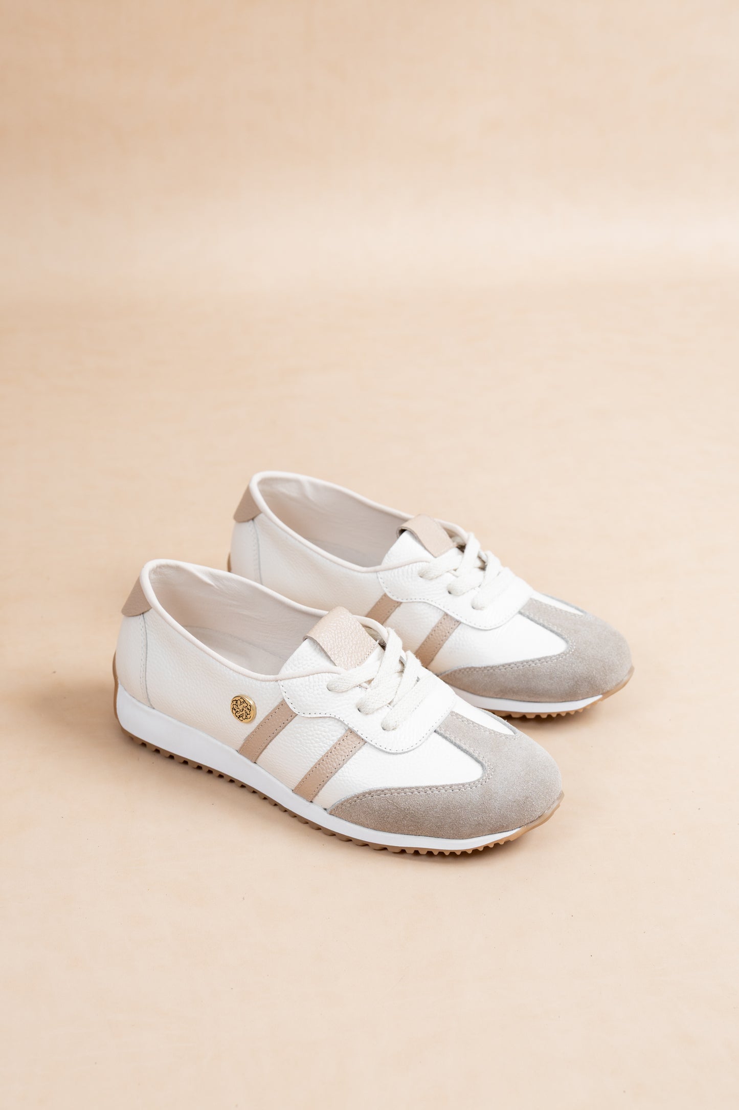 Tenis Sari Cuero Blanco - Carolina Laiton