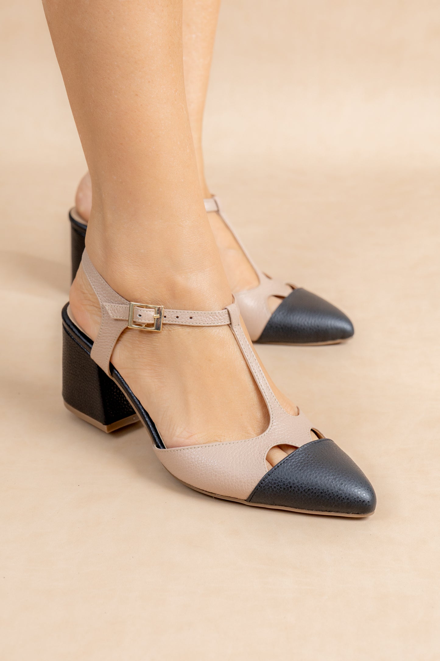 Stiletto Lily  - Cuero Negro x Beige -Tacón 4.5 cms - Carolina Laiton