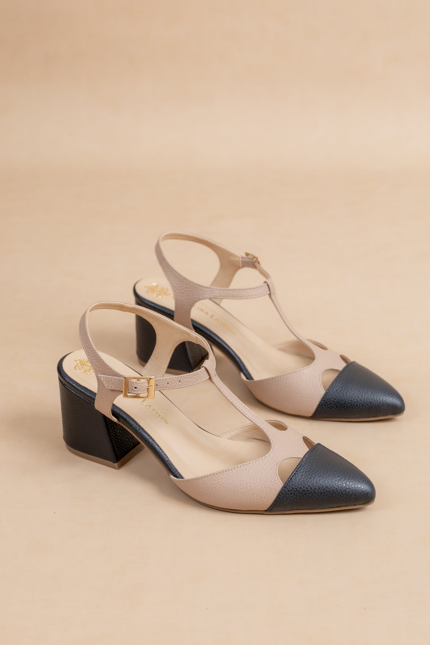 Stiletto Lily  - Cuero Negro x Beige -Tacón 4.5 cms - Carolina Laiton