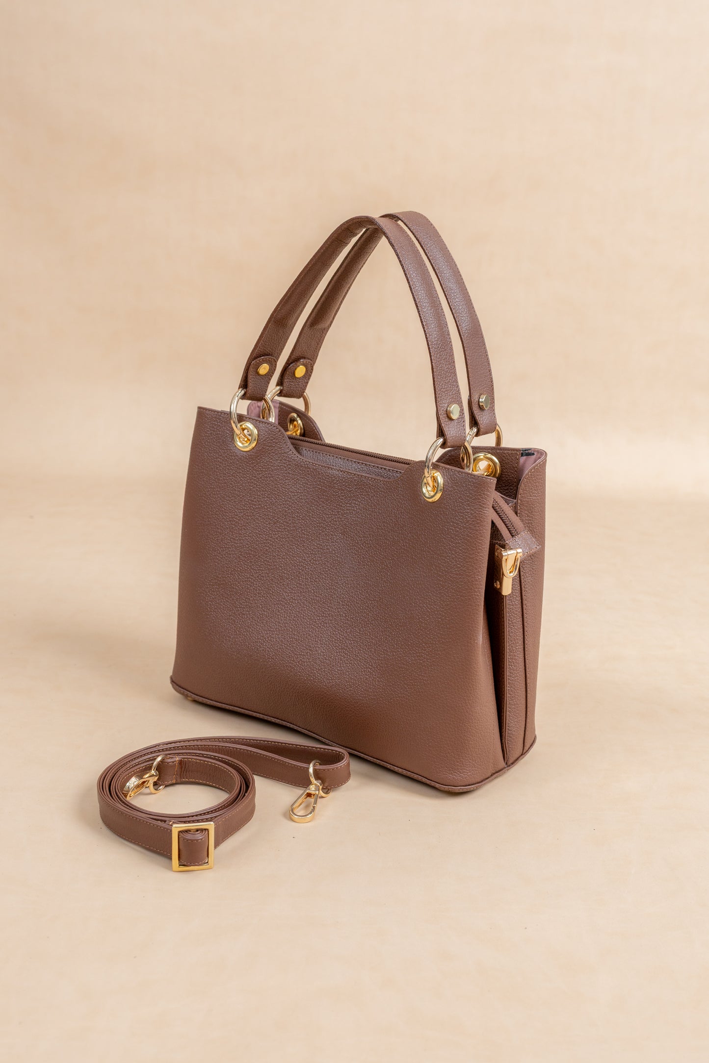 Bolso Eleonor en Cuero Cafe- Carolina Laiton