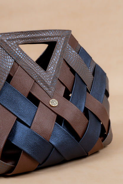 Bolso trazos - Cuero Cafe  - Carolina Laiton