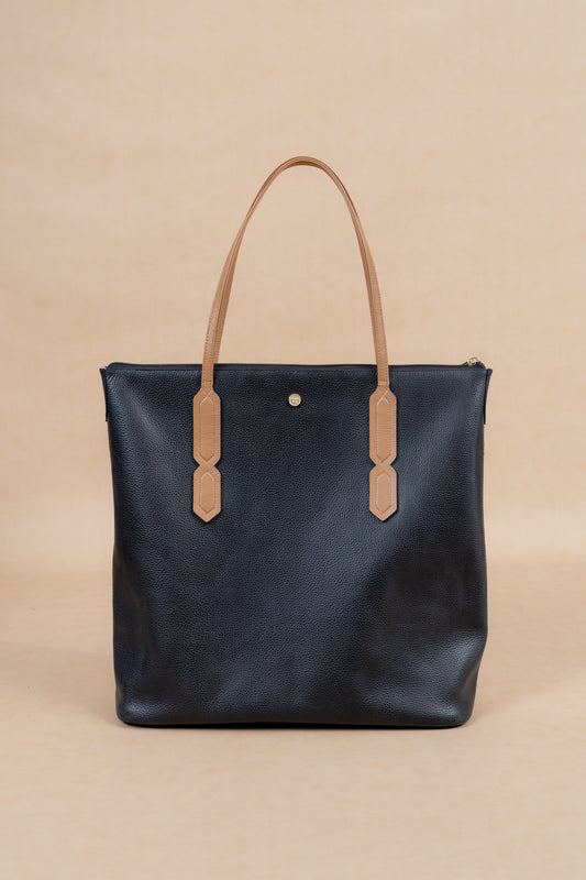 Bolso Aurelia en Cuero Negro- Carolina Laiton