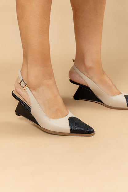 Stiletto Rebeca - Bicolor Cuero Beige x Negro  - Tacón 5.5 cms- Carolina Laiton