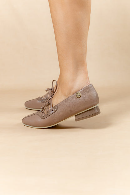 Baleta Amore Cuero Taupe - Carolina Laiton