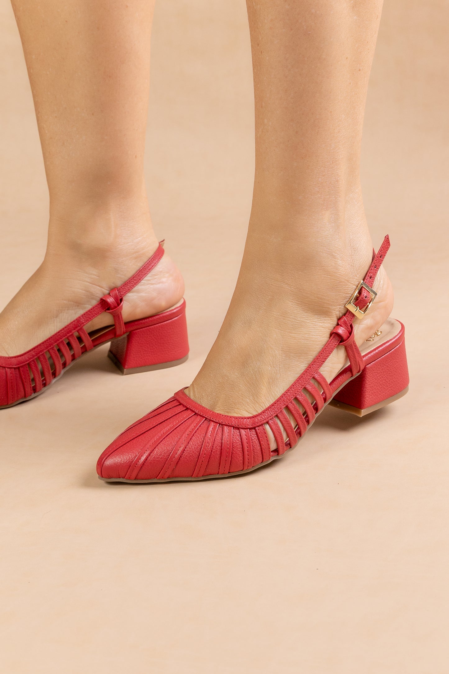 Stiletto Tere Cuero Rojo - Tacon kitten heel 5.5 cms- Carolina Laiton