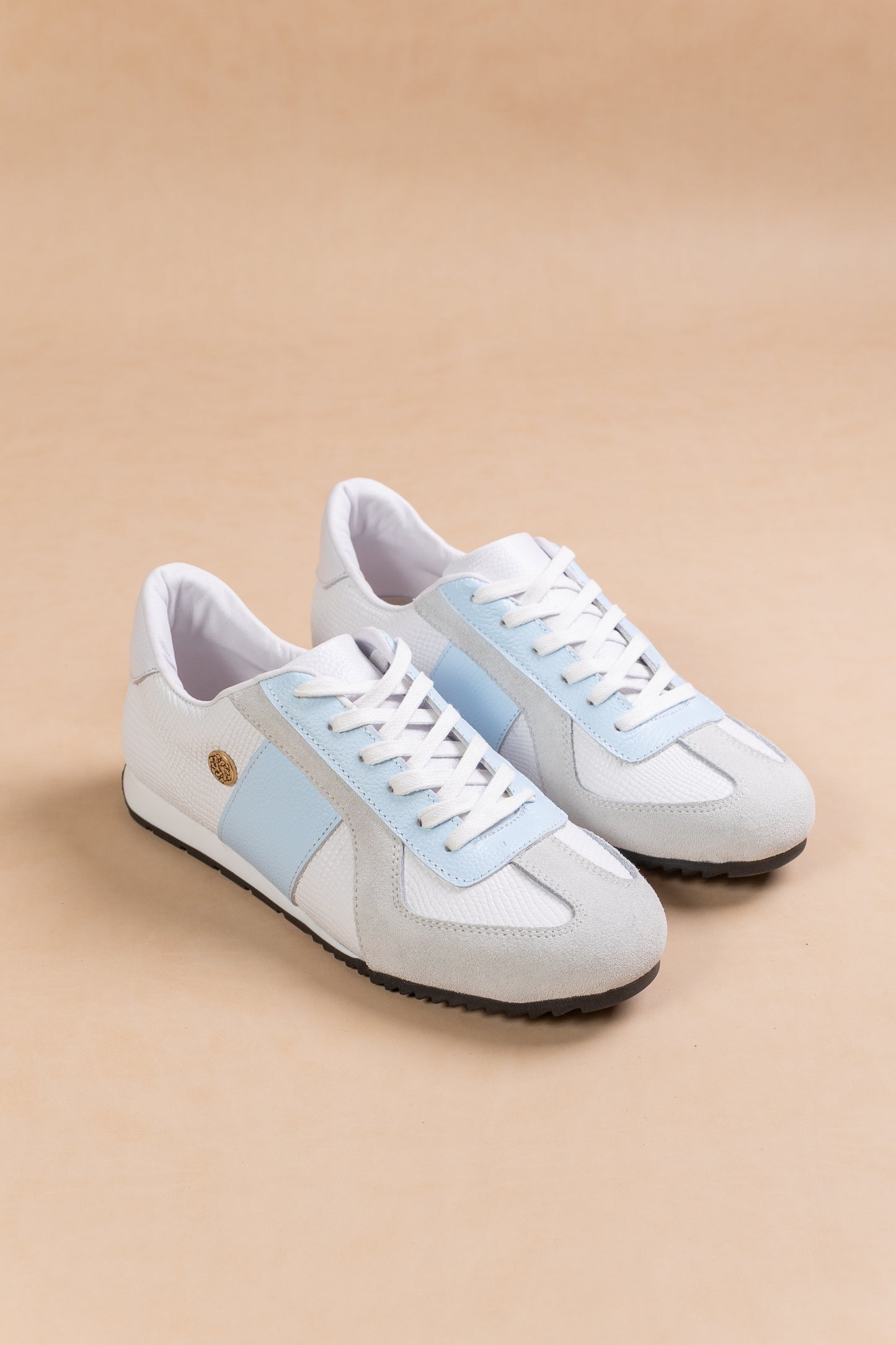 Tenis Kristy Cuero Blanco - Carolina Laiton