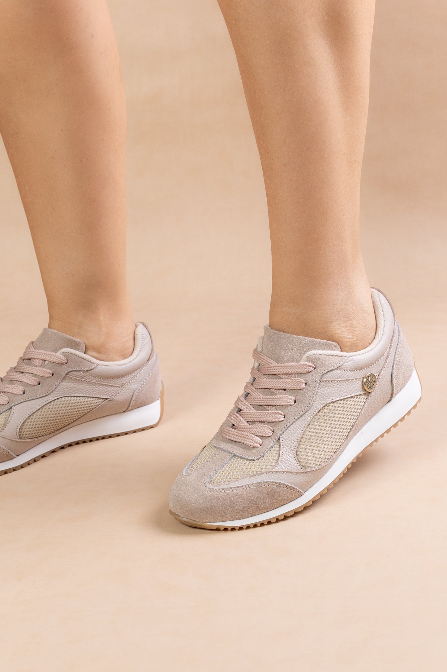 Tenis Gazelle Cuero - Carolina Laiton