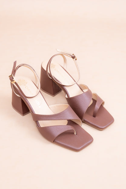 Sandalia Ari - Cuero Chocolate - Tacon 5.5 cm - Carolina Laiton
