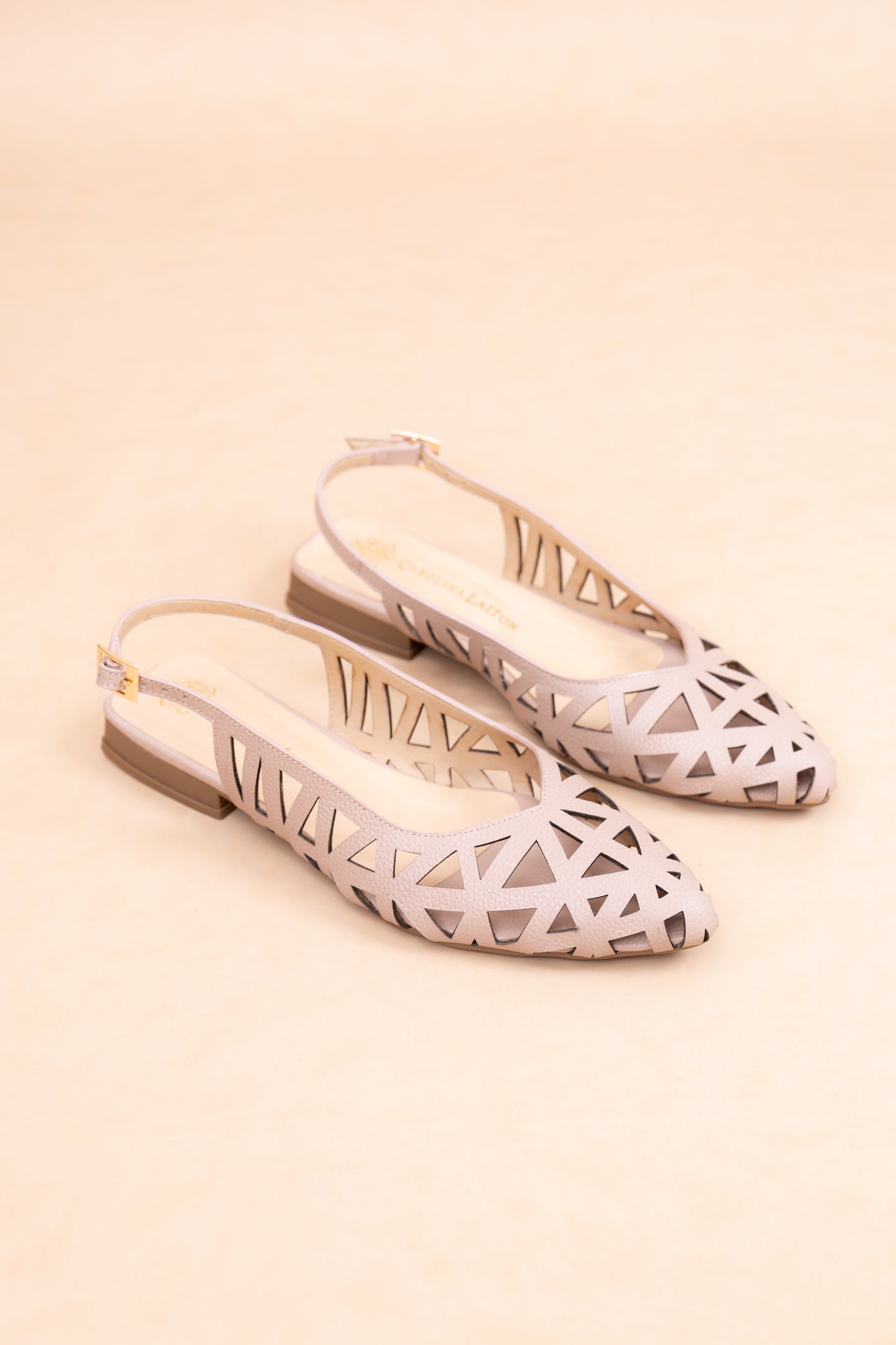 Baleta Maelis - Cuero Taupe - Carolina Laiton