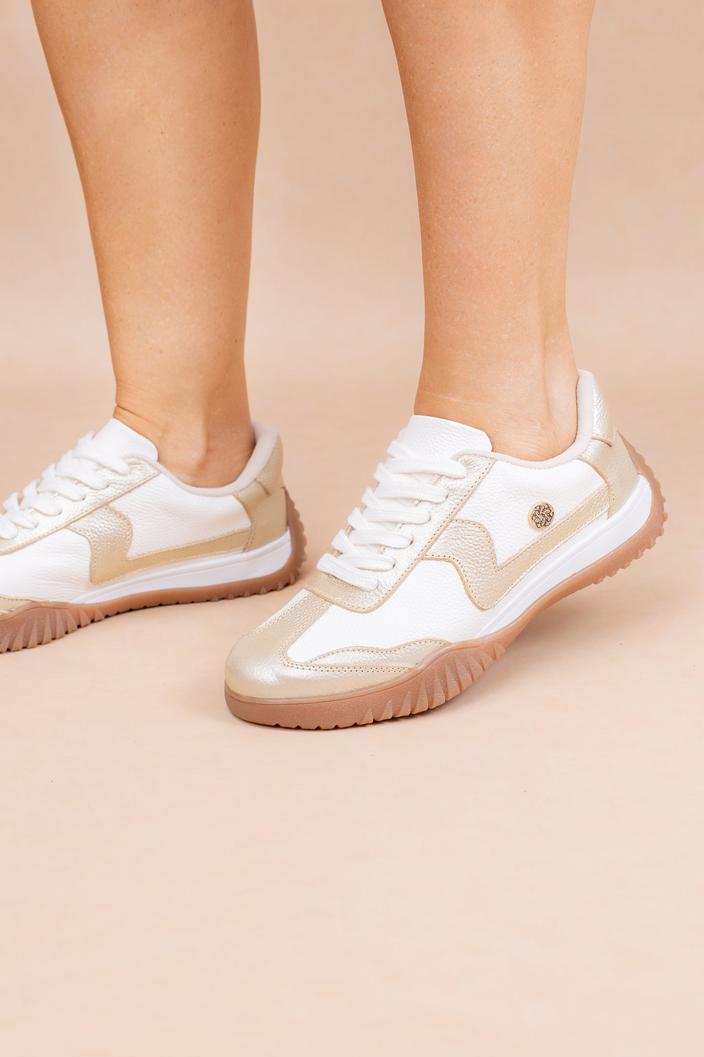 Tenis Soul Cuero Blanco x Champaña- Carolina Laiton