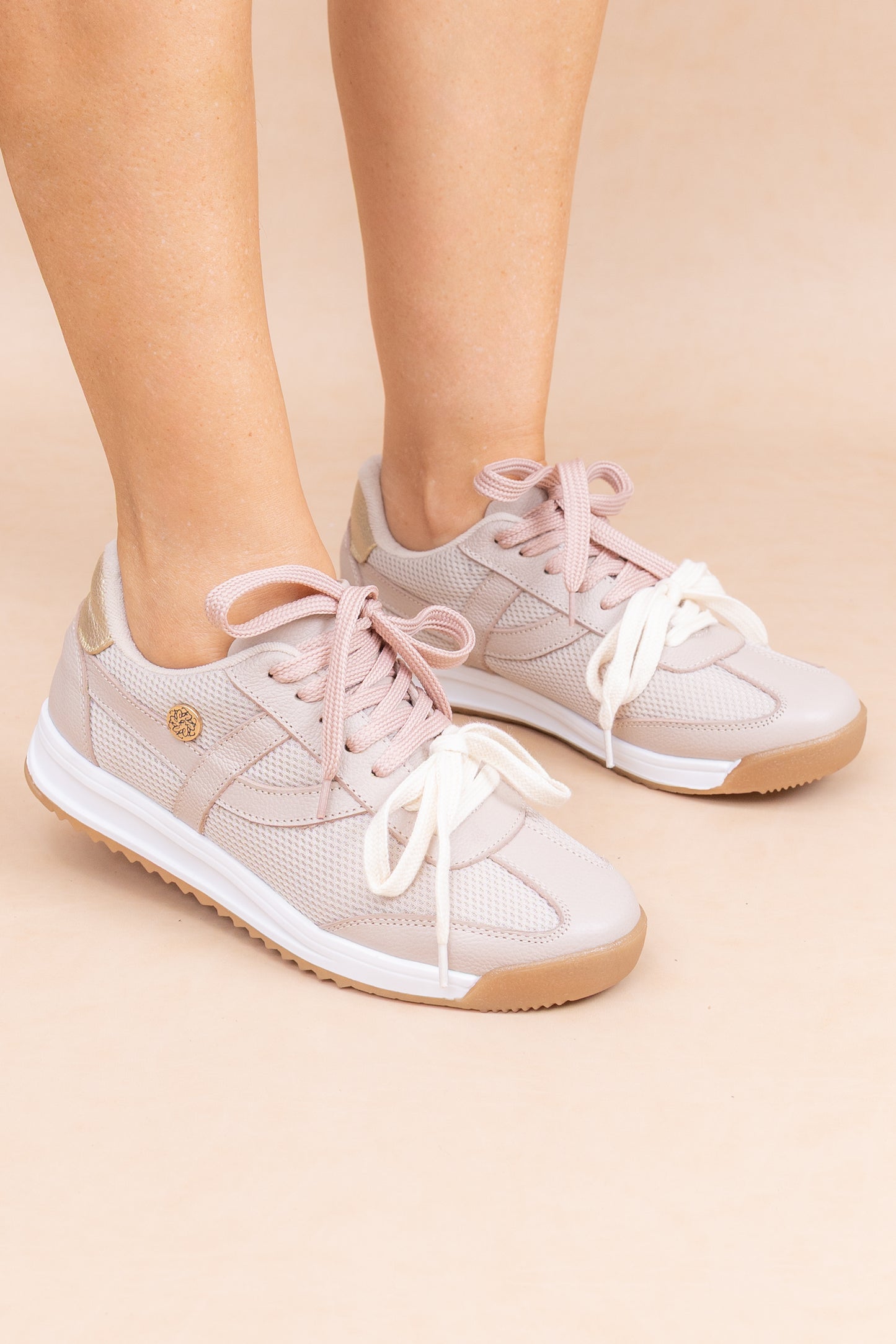 Tenis Arti - Cuero Taupe- Carolina Laiton