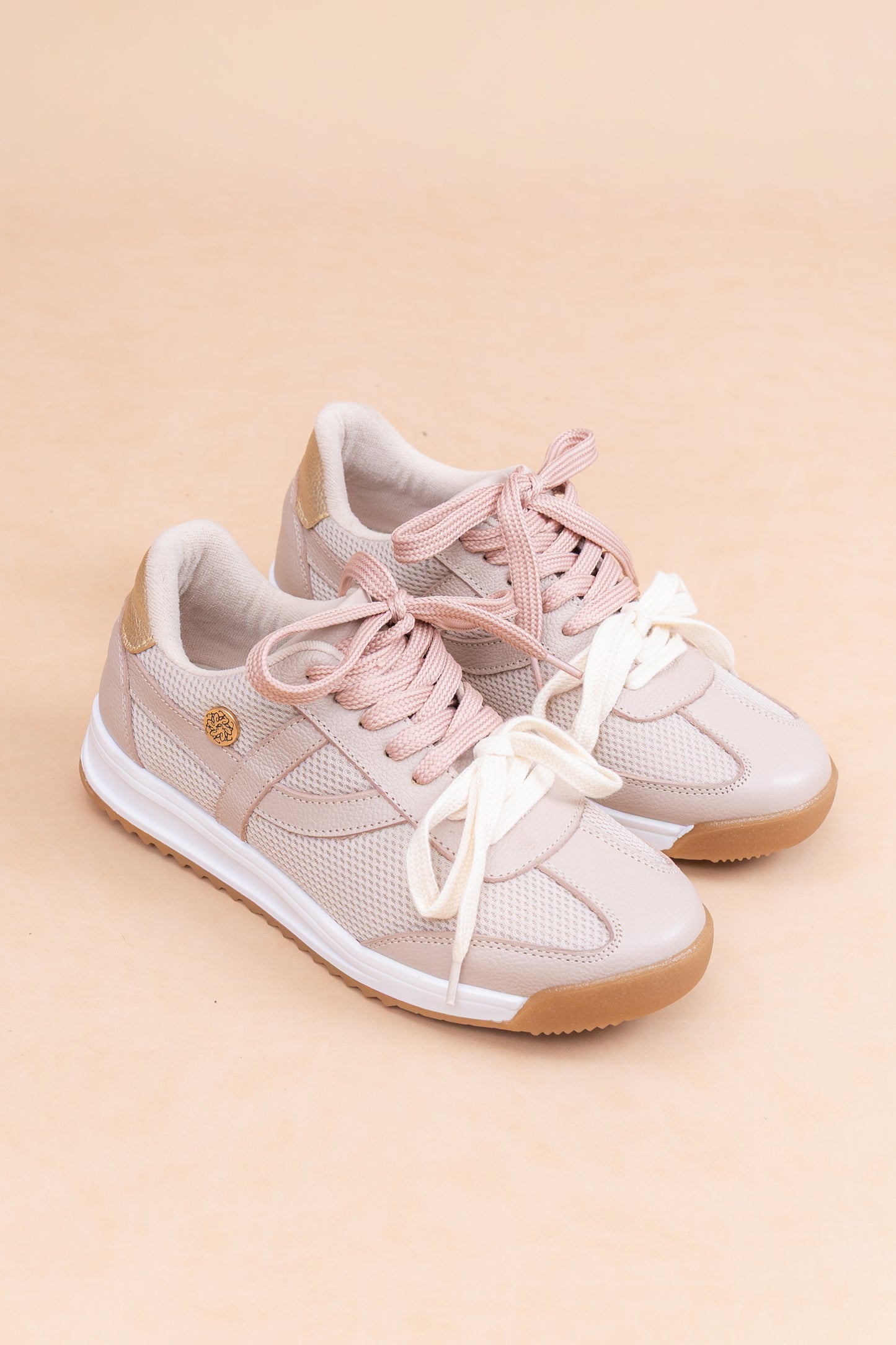 Tenis Arti - Cuero Taupe- Carolina Laiton