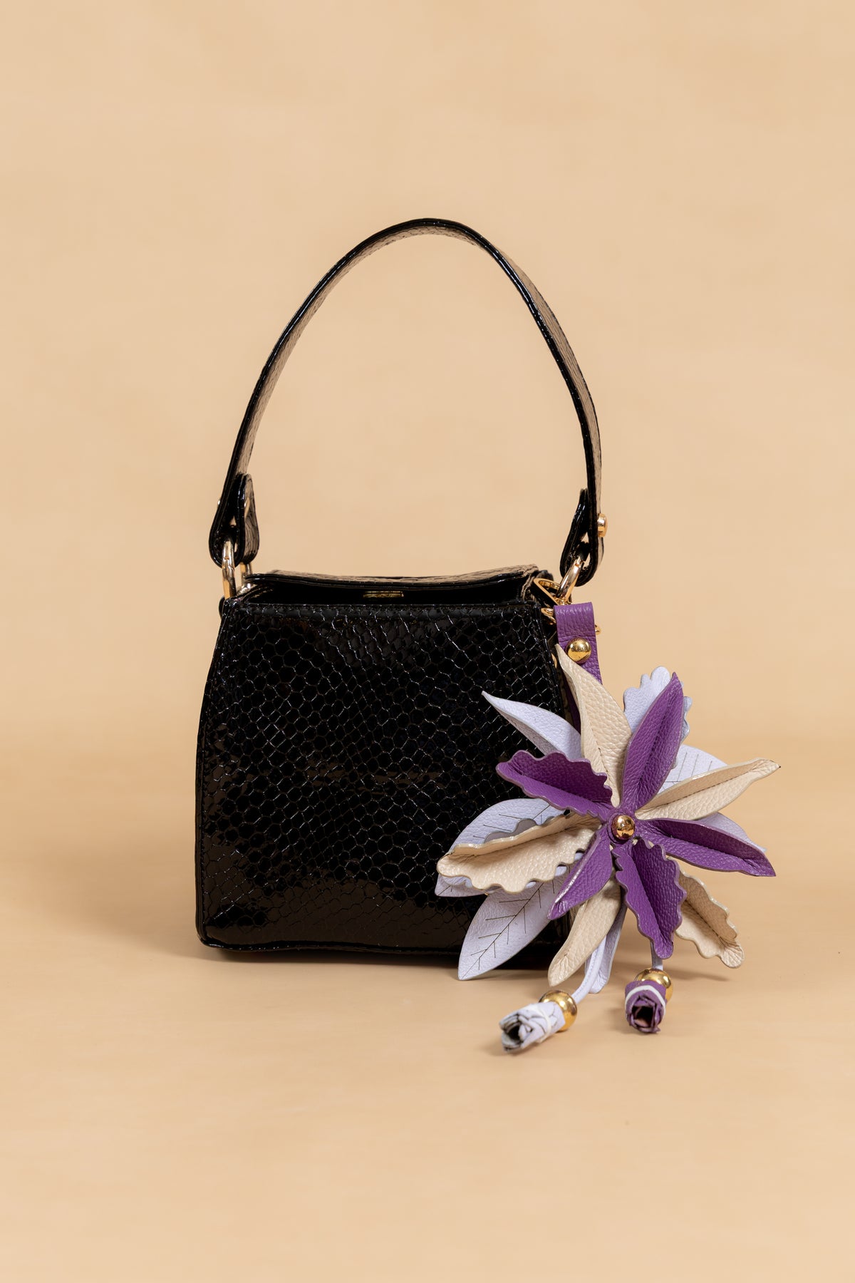 Bolso Sandra - Negro Cuero Italiano - Carolina Laiton